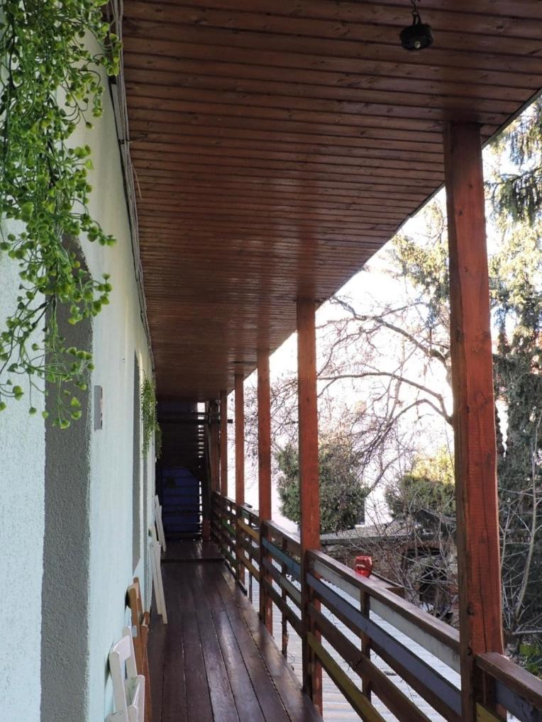 Zen Albergue Cluj-Napoca Exterior foto
